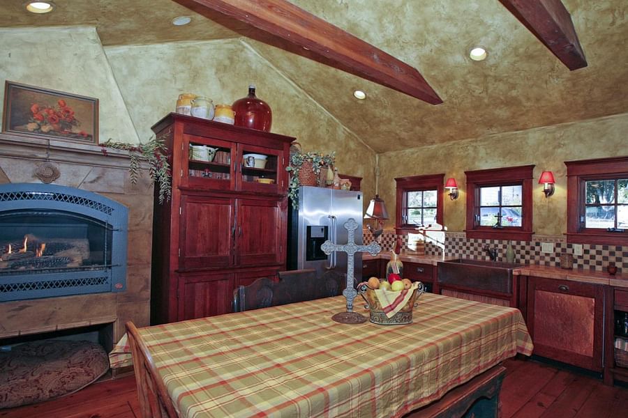 color washing technique on wall